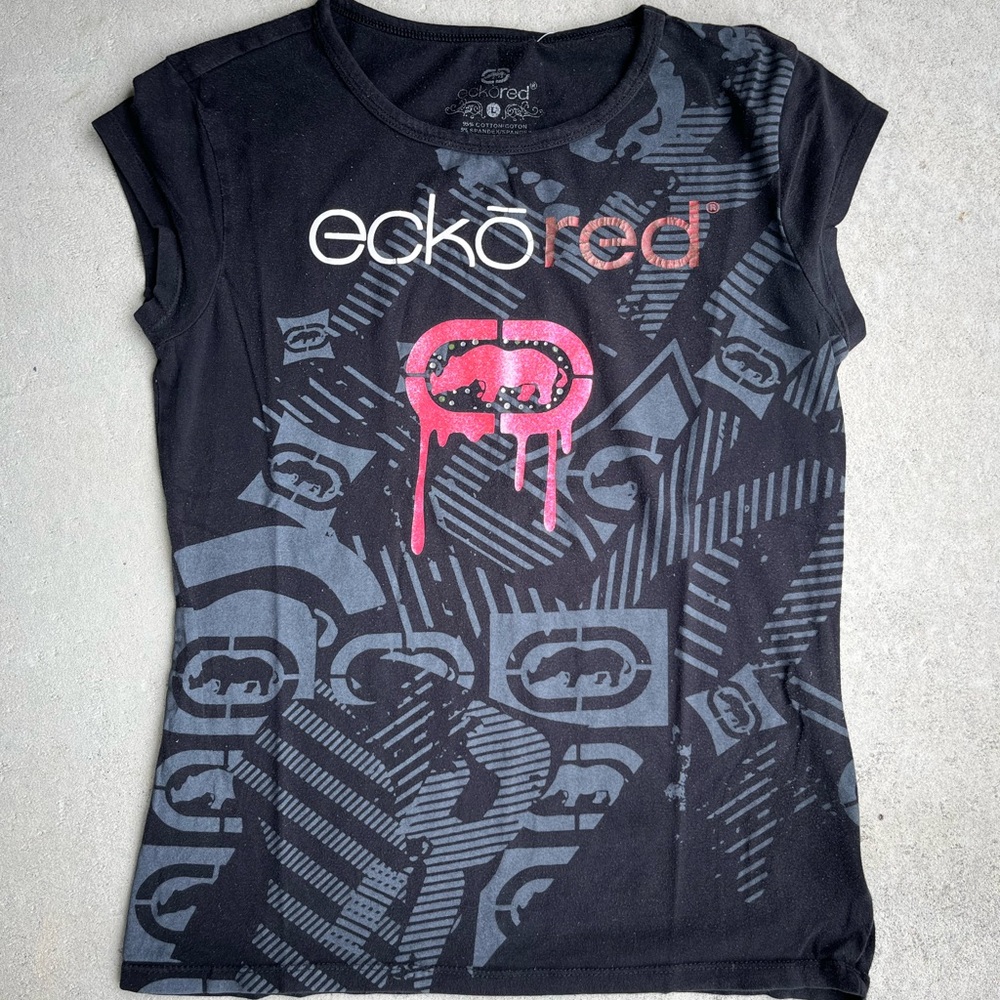Ecko Unlimited Black and Red Short Sleeve Tee
